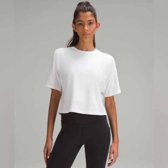 lululemon athletica Tops - Lululemon abrasion-resistant training t shirt